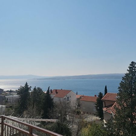 Apartments Olgi - Free Parking Crikvenica Exterior photo