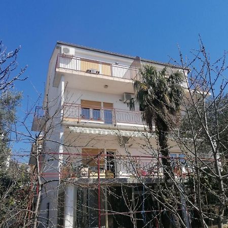 Apartments Olgi - Free Parking Crikvenica Exterior photo